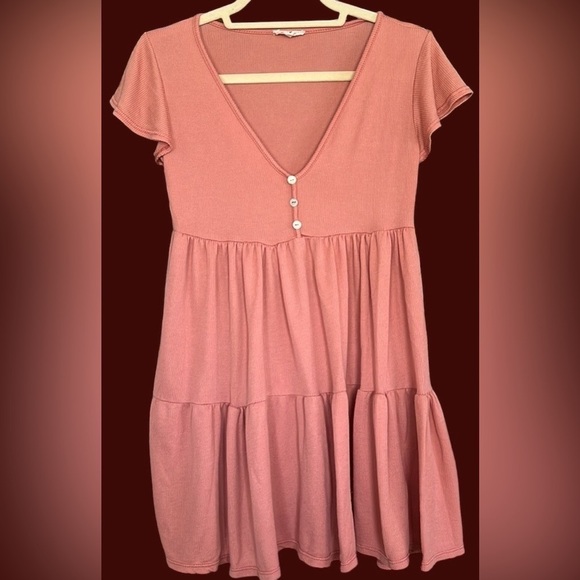 See You Monday Dresses & Skirts - SEE YOU MONDAY Blush Pink Ribbed V-Neck Tiered Mini Dress, Size Medium, GUC.